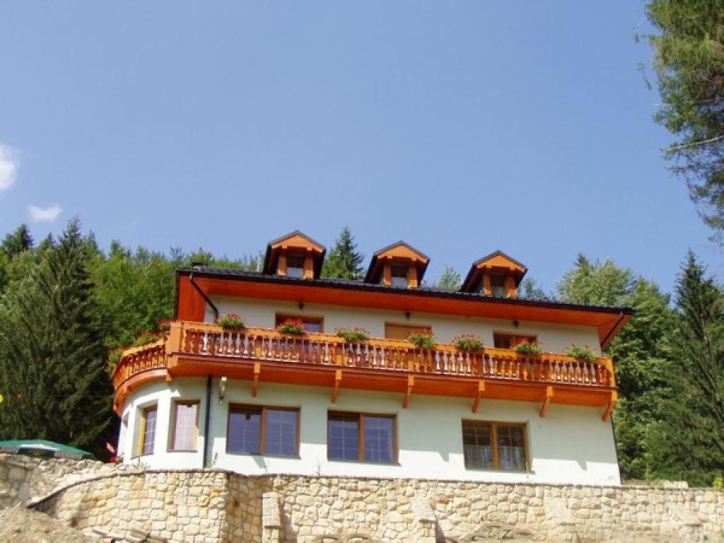 Horní Lomná Penzion Bawaria מראה חיצוני תמונה
